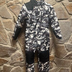 Arctix Kids Camo Dancing Bear Insulated Snow Suit Coveralls Sz Boys Medium
